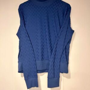 Andrew-marc Women's Blue and Navy Sweater